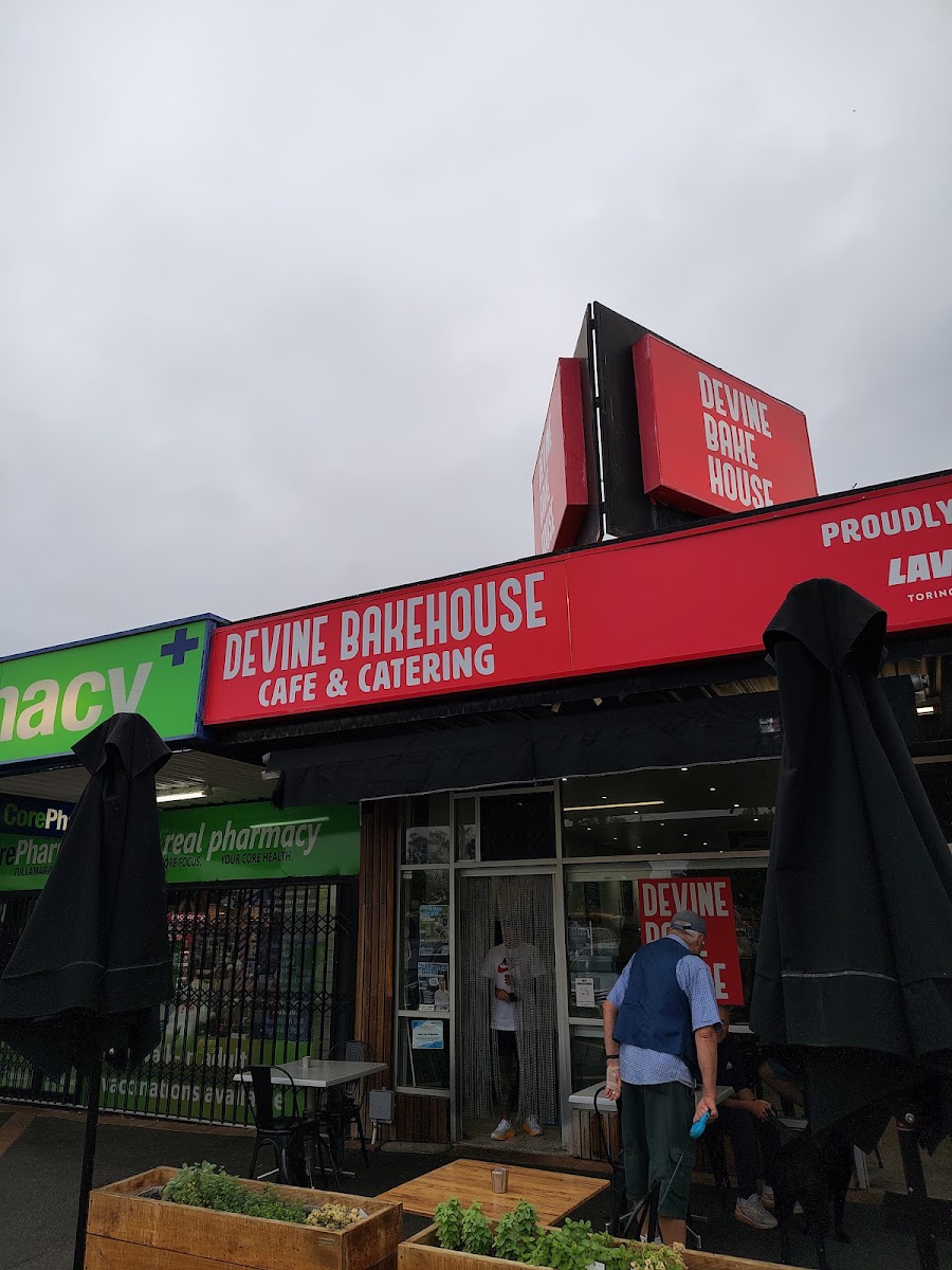 Devine Bakehouse and Cafe
