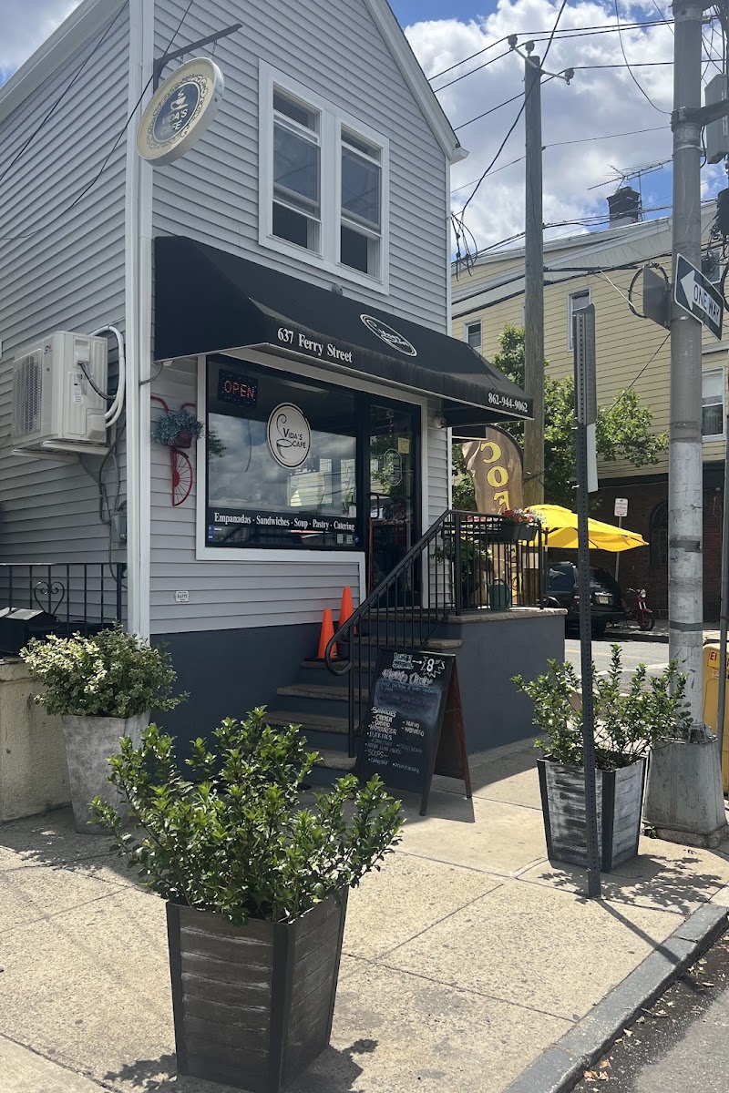 Vida's Café