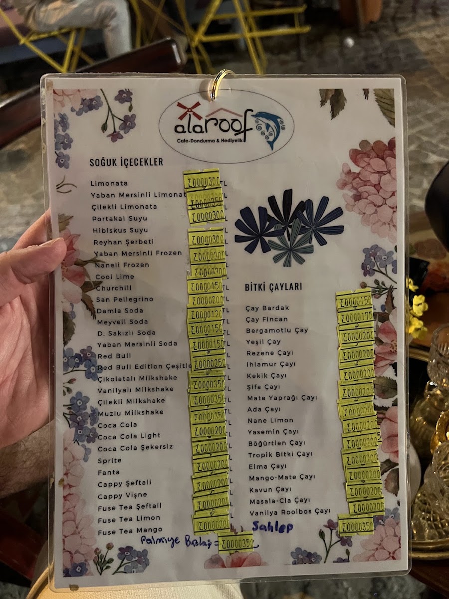 alaroof cafe dondurma hediyelik menu board