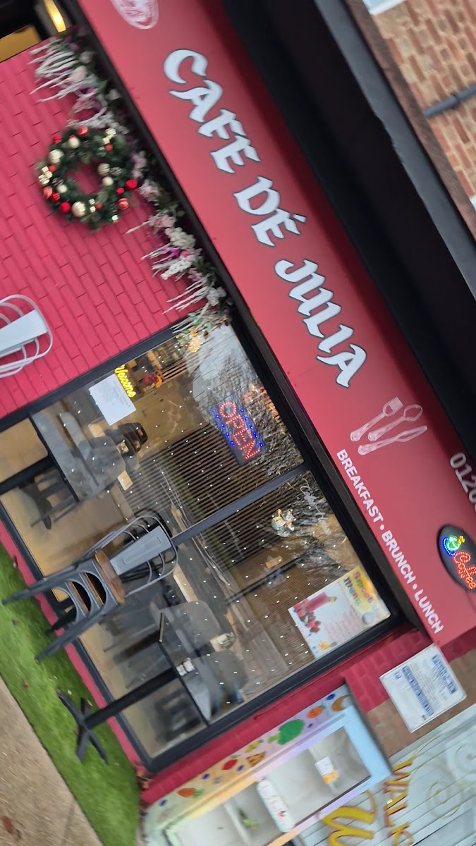 Cafe De Julia
