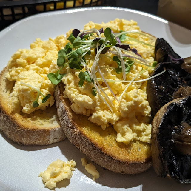 Scrambled Eggs with Mushrooms