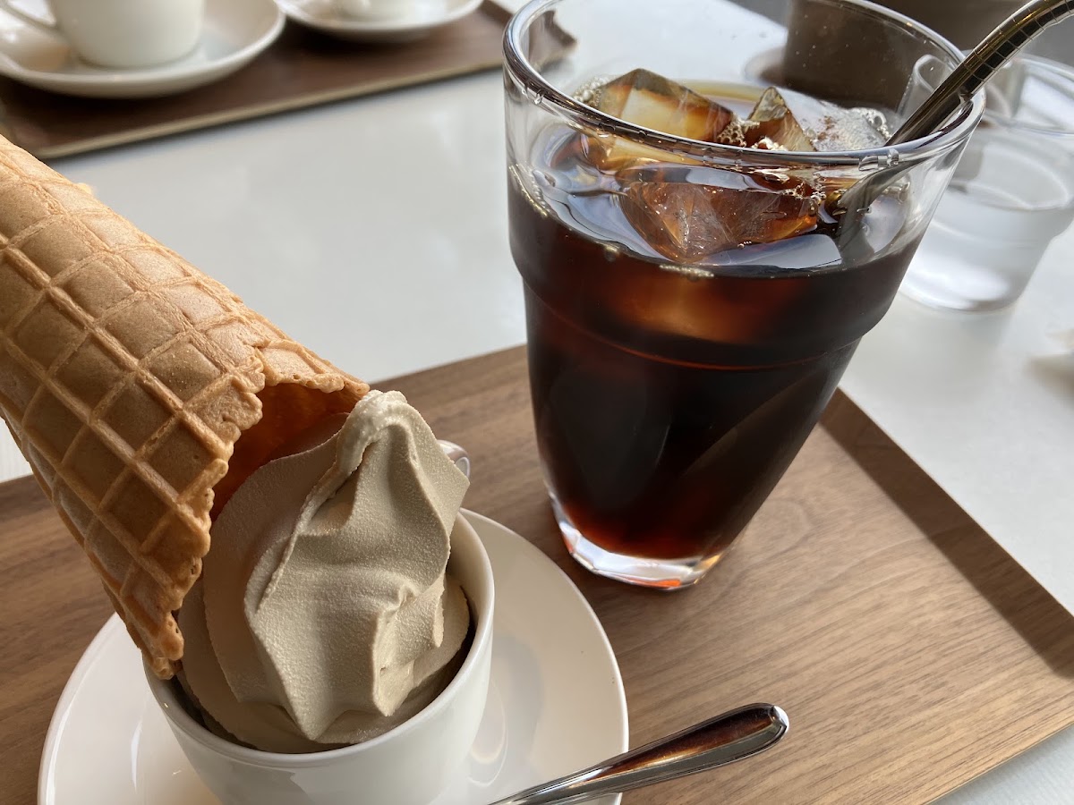 COFFEE COLORS 荒川店