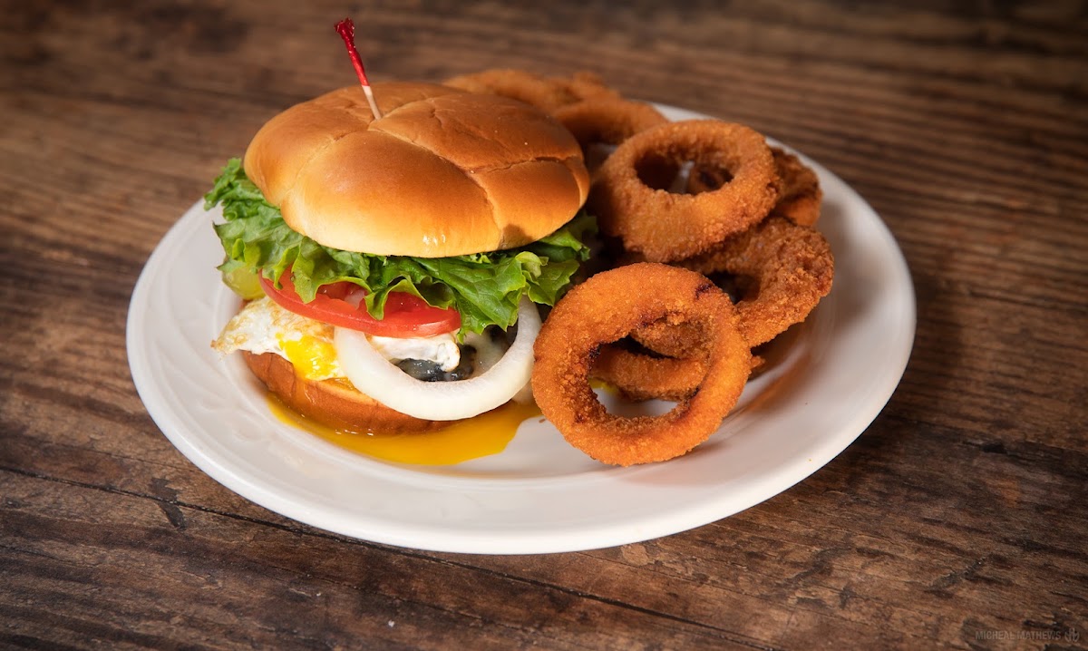 Artisan Cafe & Grill