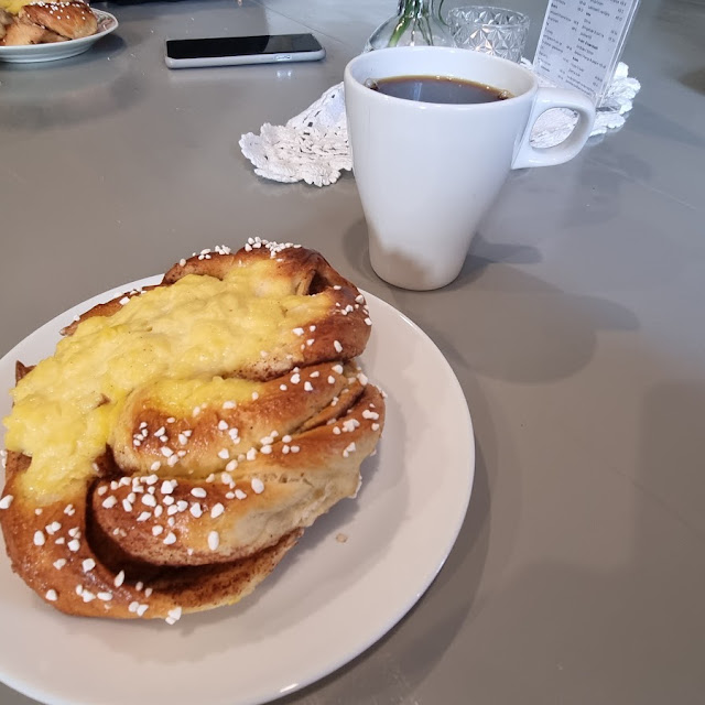 Kanelsnurr Med Vaniljekrem