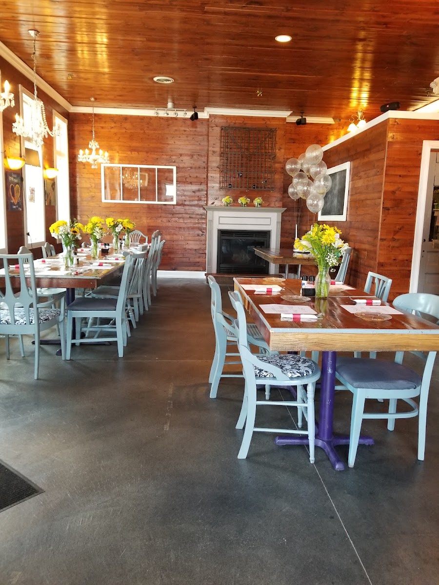 Sweet T's Cafe and Confections