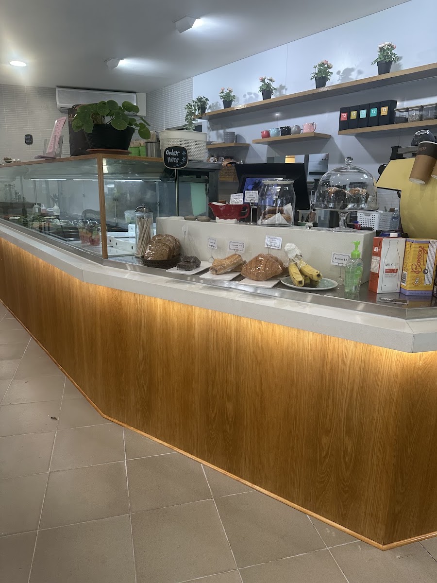 Charlie's On George Burwood