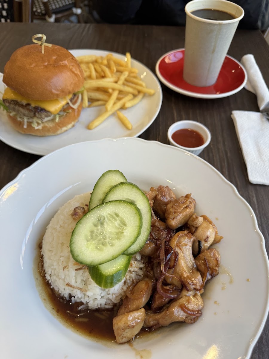 Charlie's On George Burwood