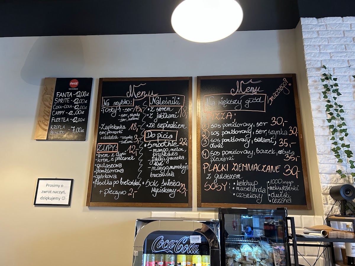 AE Coffee House - kawiarnia na dworcu PKP w Lublin Główny menu board