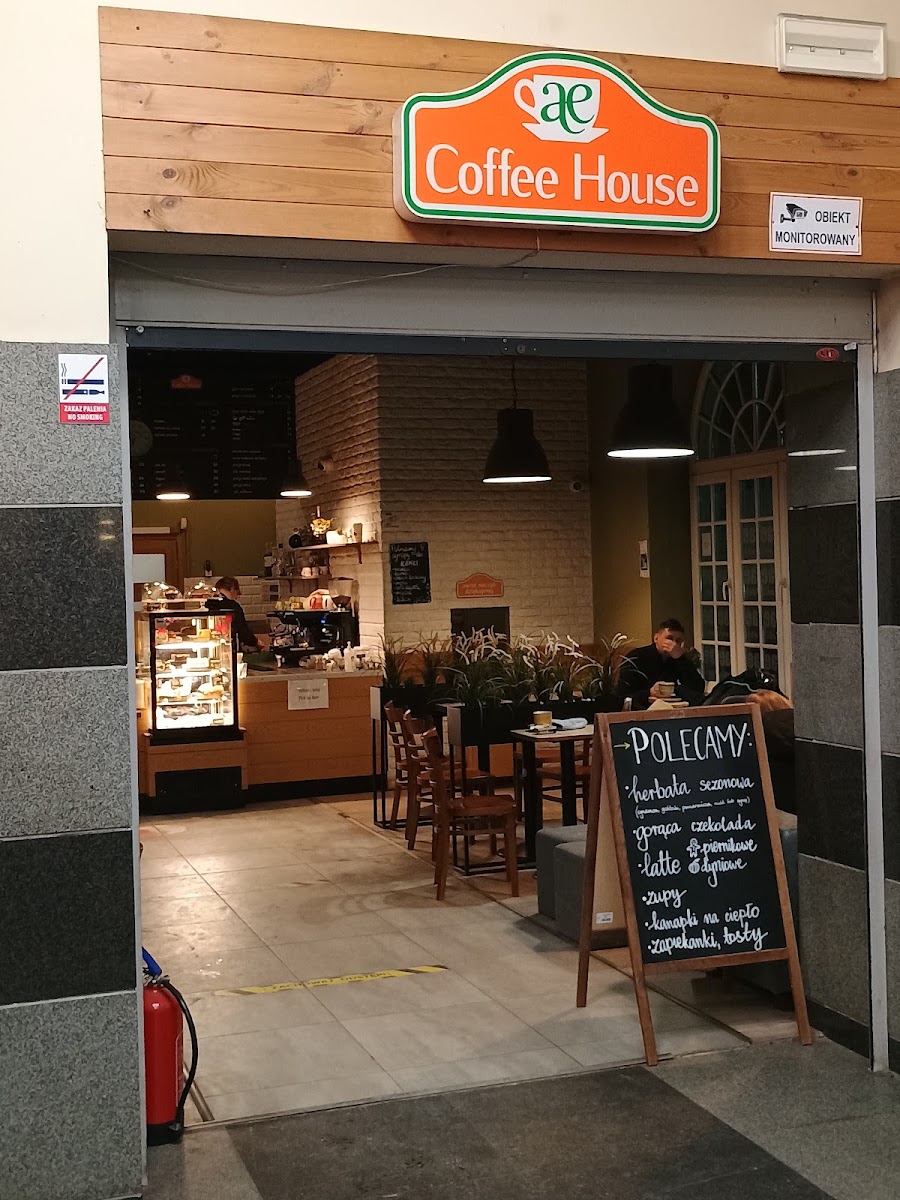AE Coffee House - kawiarnia na dworcu PKP w Lublin Główny