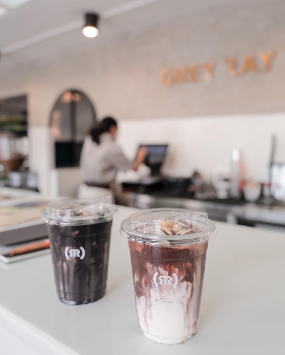 GREY RAY Café & More