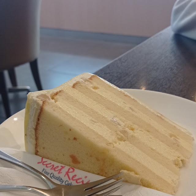 White Macadamia