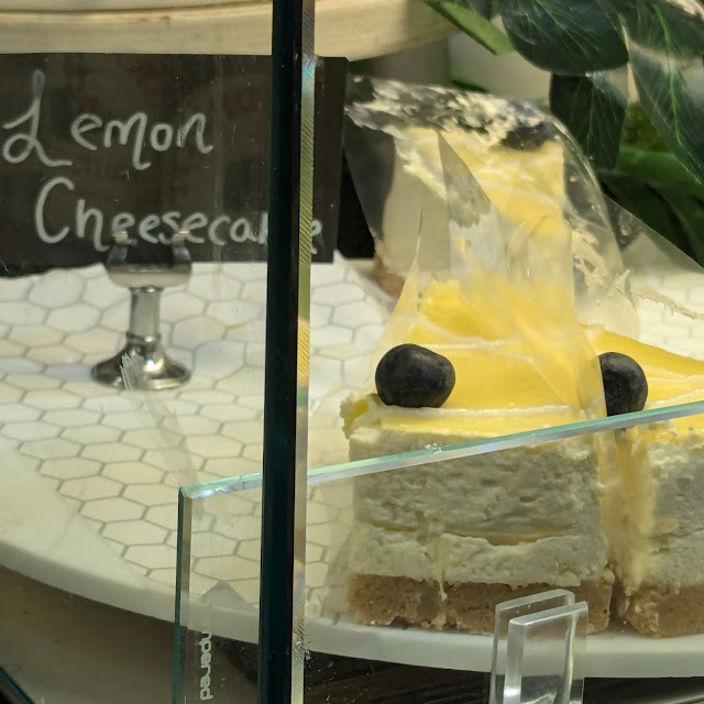 Lemon Cheesecake