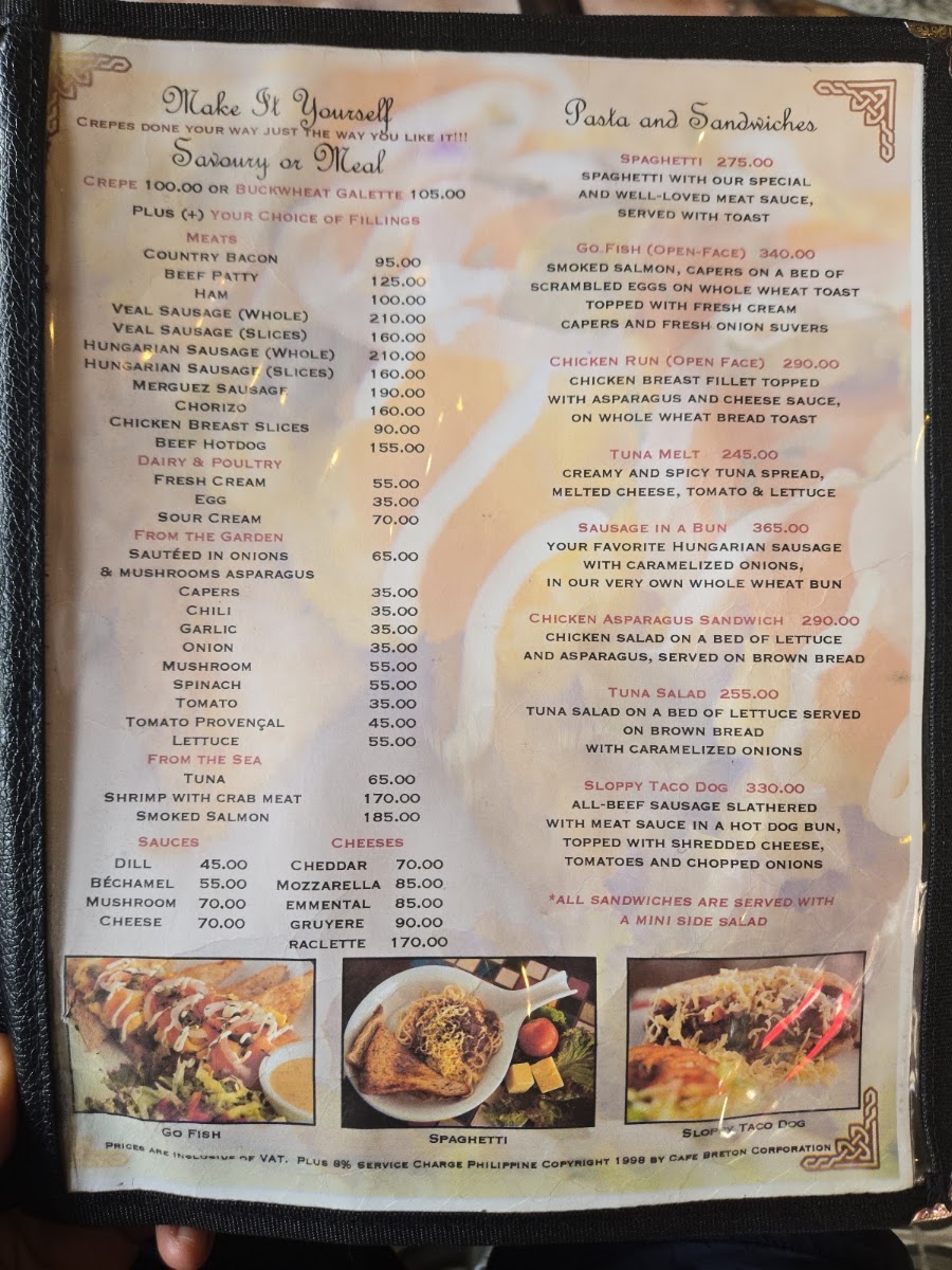 Cafe Breton Armorica menu board