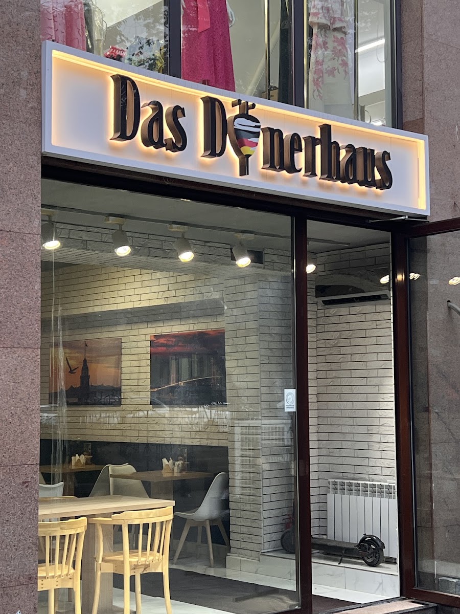 DAS DÖNERHAUS