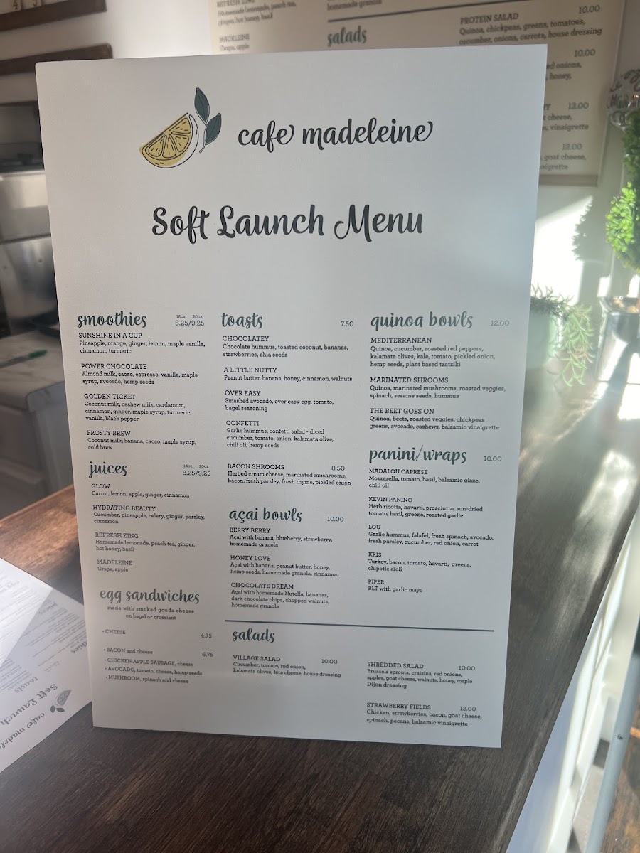 Cafe Madeleine menu board
