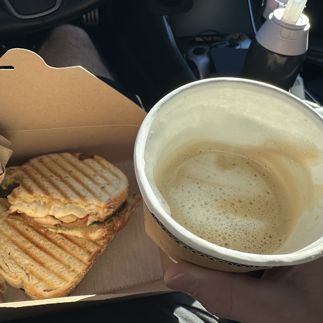 Madalou Caprese Panini