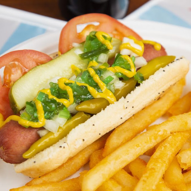 Chicago-Style Vienna Hot Dog