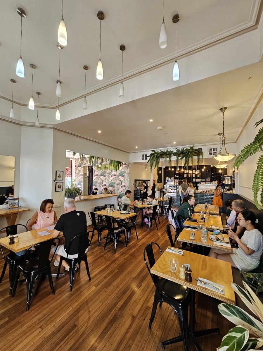 Miss Lacey Cafe and Wine Bar
