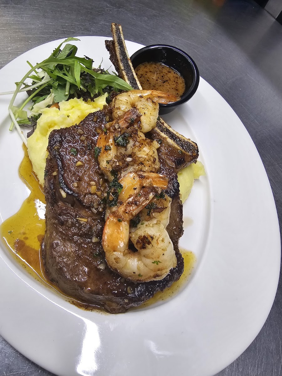 Dundale's Fusion Fijian Cafe & Eatery