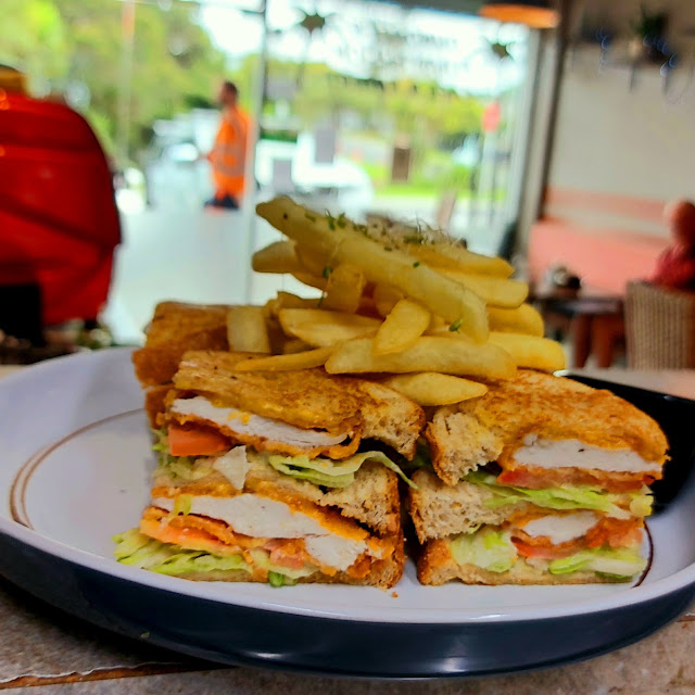 Krispy Club Sandwich