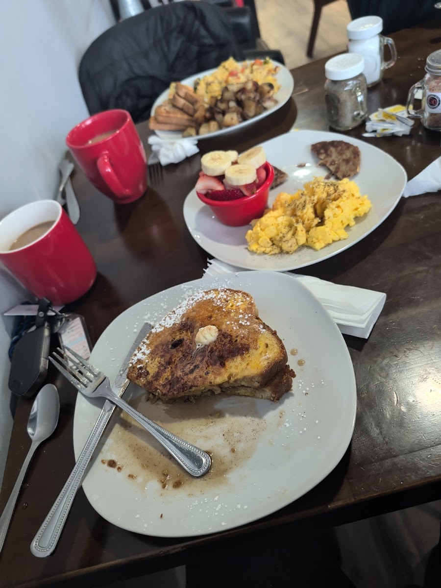 Gourmet Bites Catering & Cafe