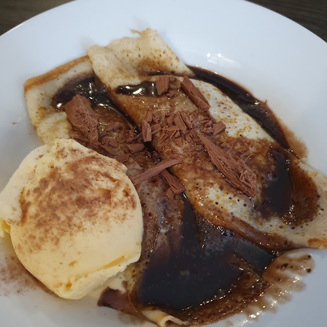 Pancakes Chocolate and Cherry