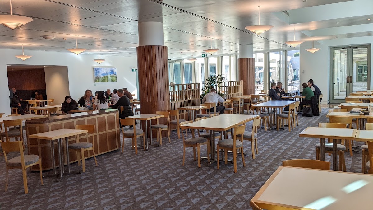 Queen's Terrace Café