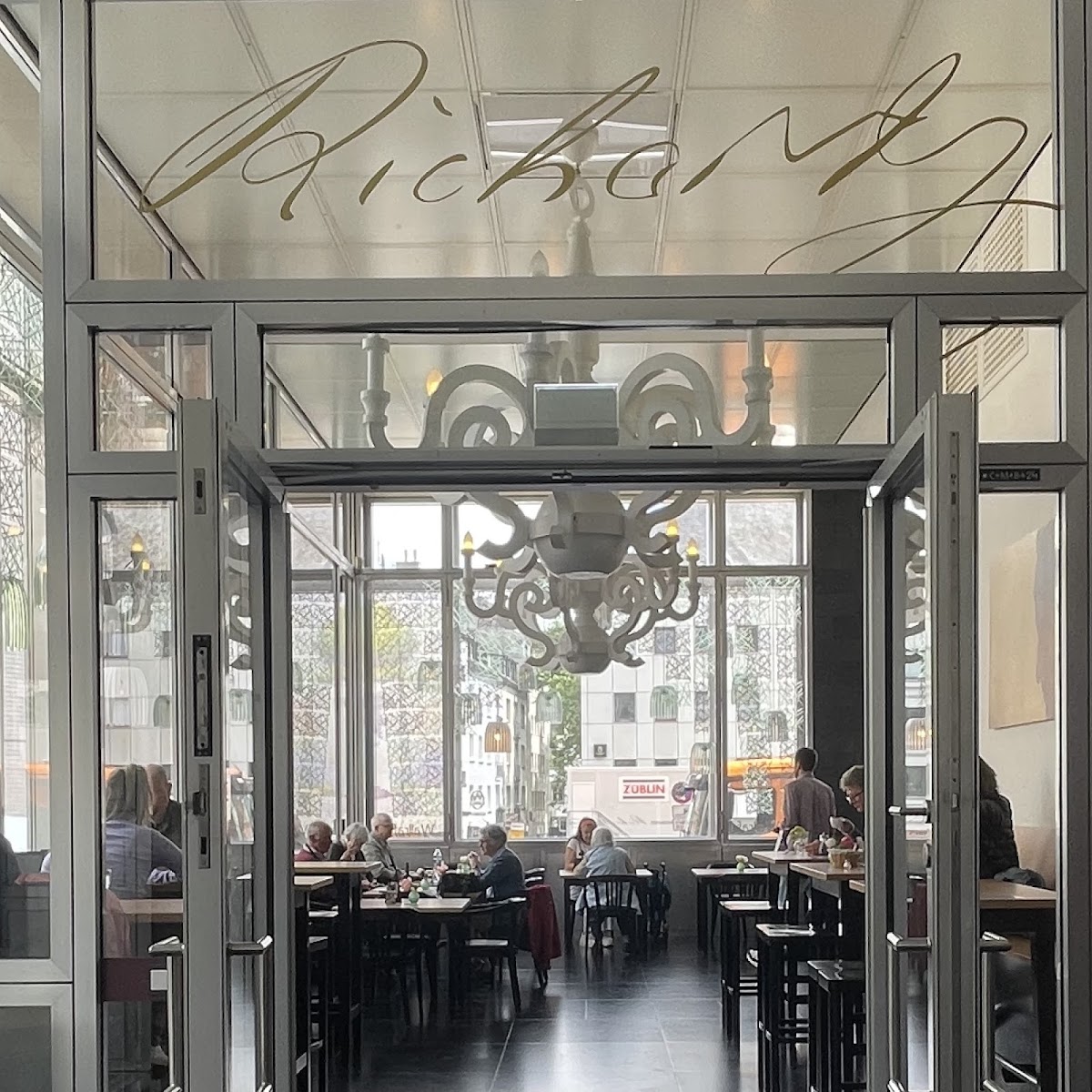 Wallraf-Richartz Cafe Restaurant im Museum
