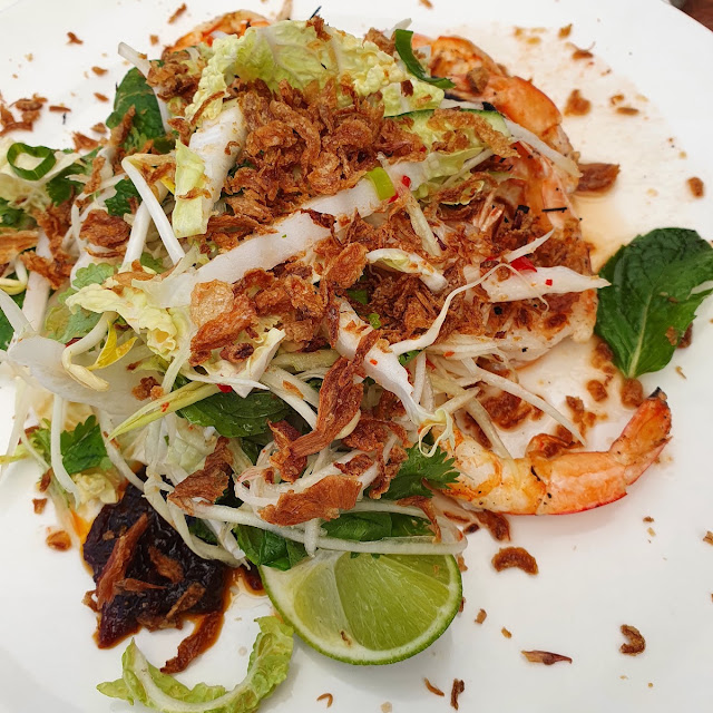 Papaya Salad with Prawns