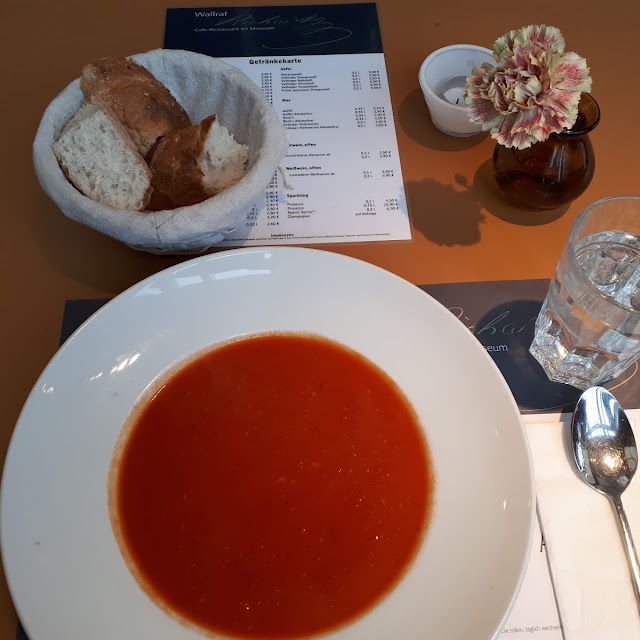 Tomatensuppe & Ciabatta