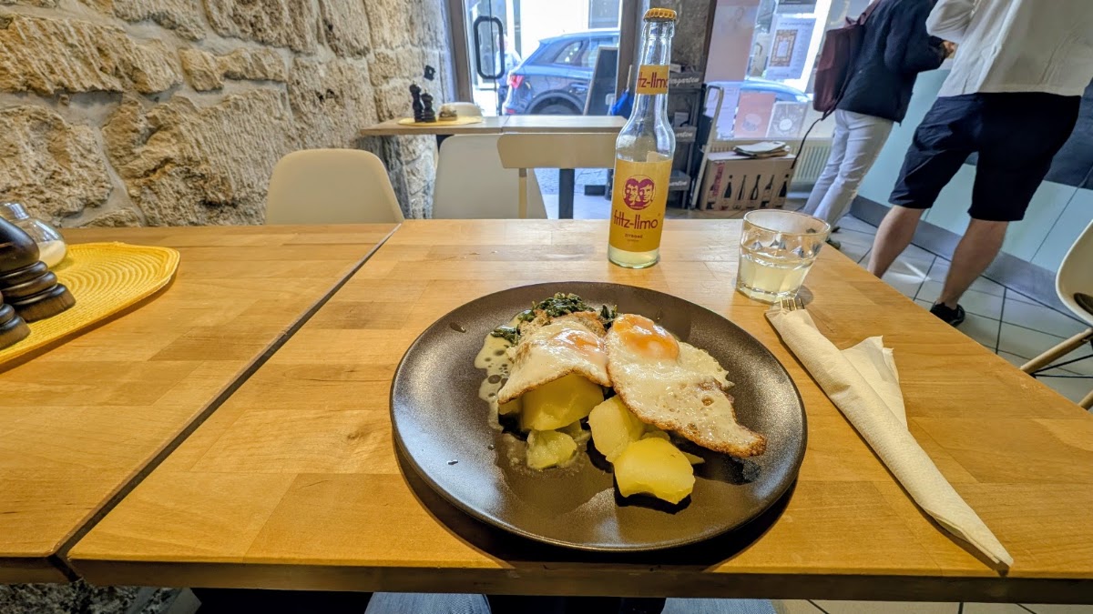 Zeppis Café-Bistro