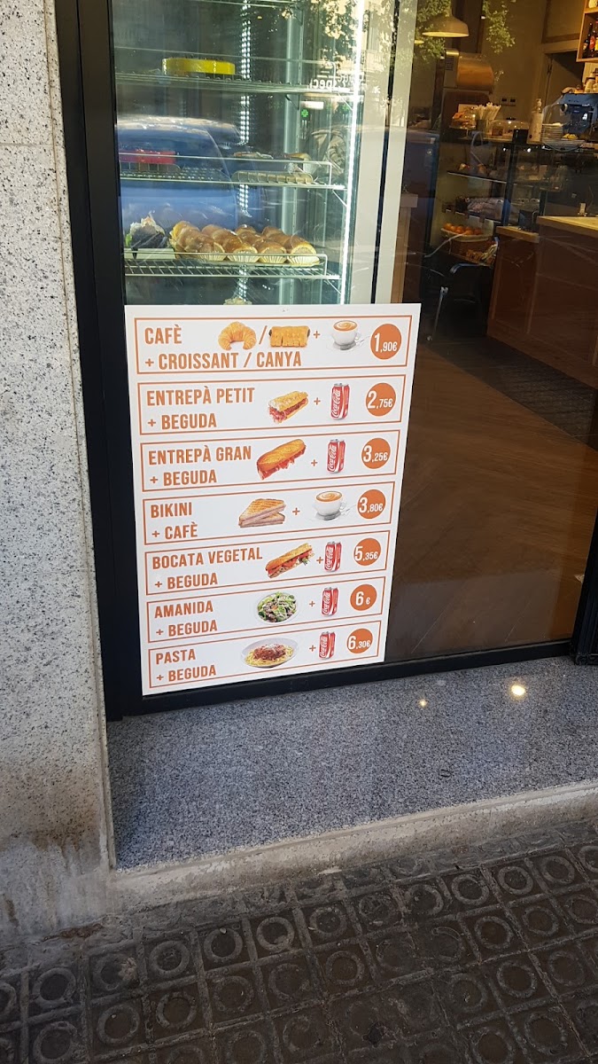 VIVARI menu board