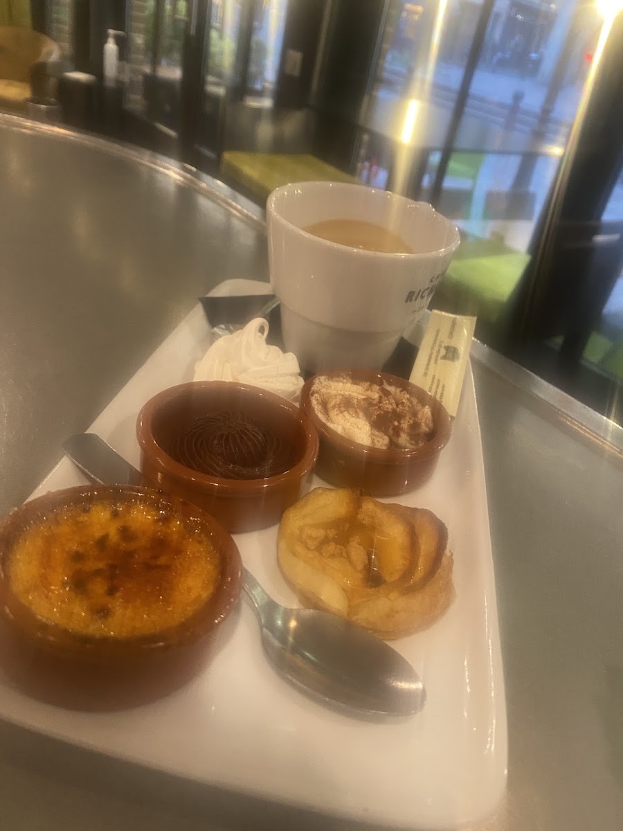 Le Zinc Café