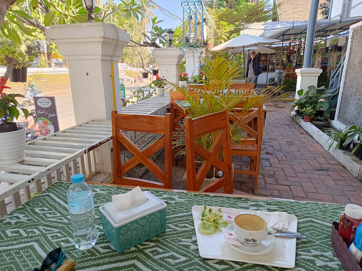 Visoun Cafe Luang Prabang ວຊນ ກາເຟ ຫລວງພະບາງ