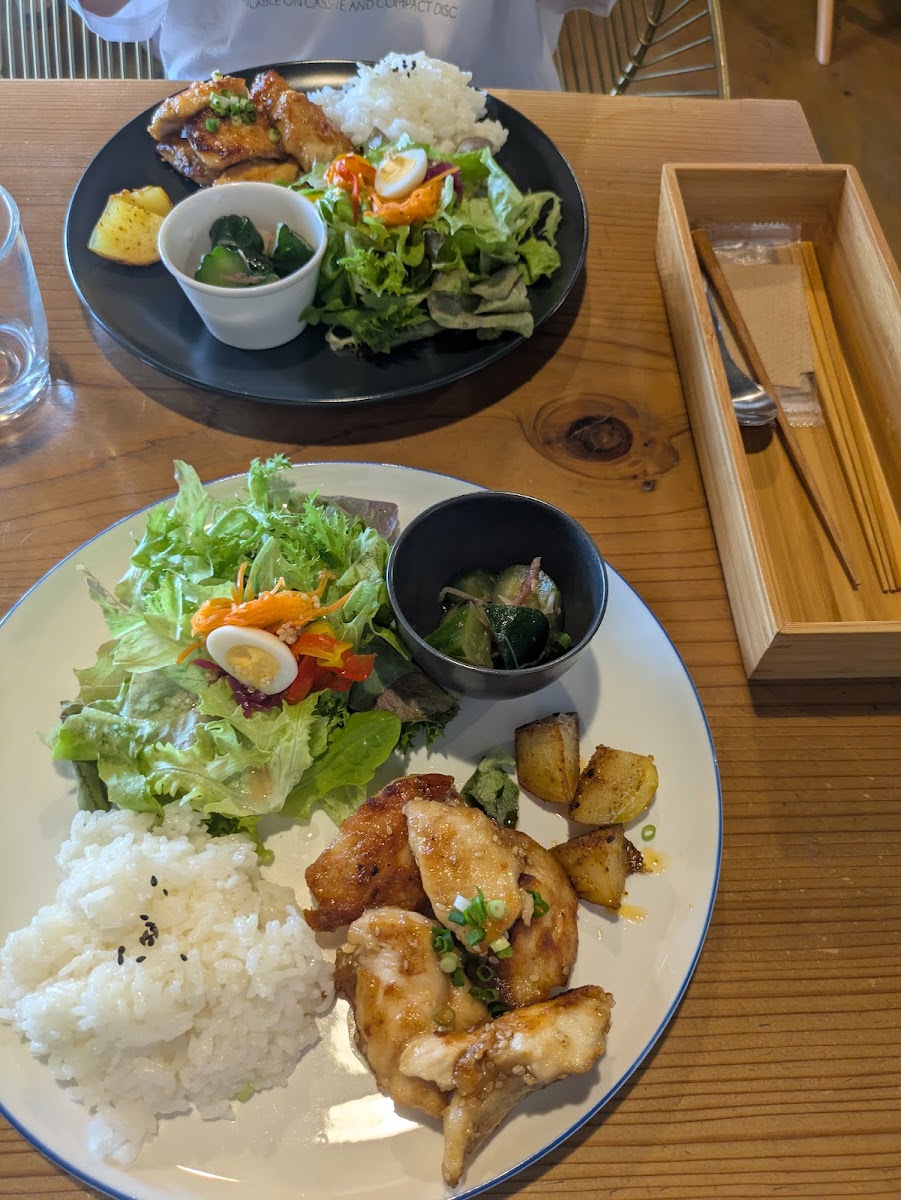HARIYO（ハリヨ）