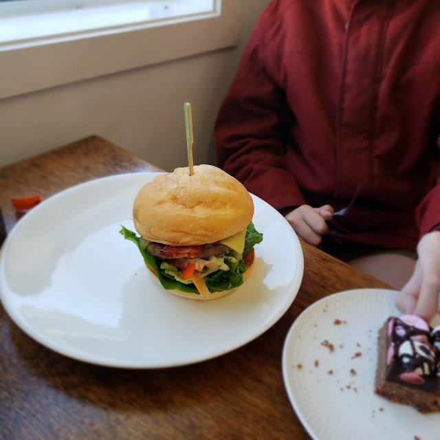 Avocado Bacon Burger