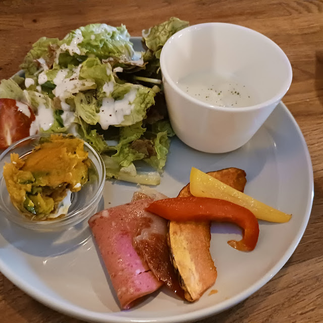 ランチサラダ