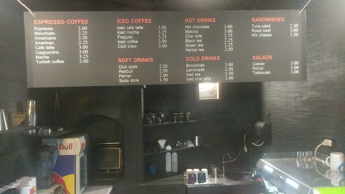 Tonnerre menu board