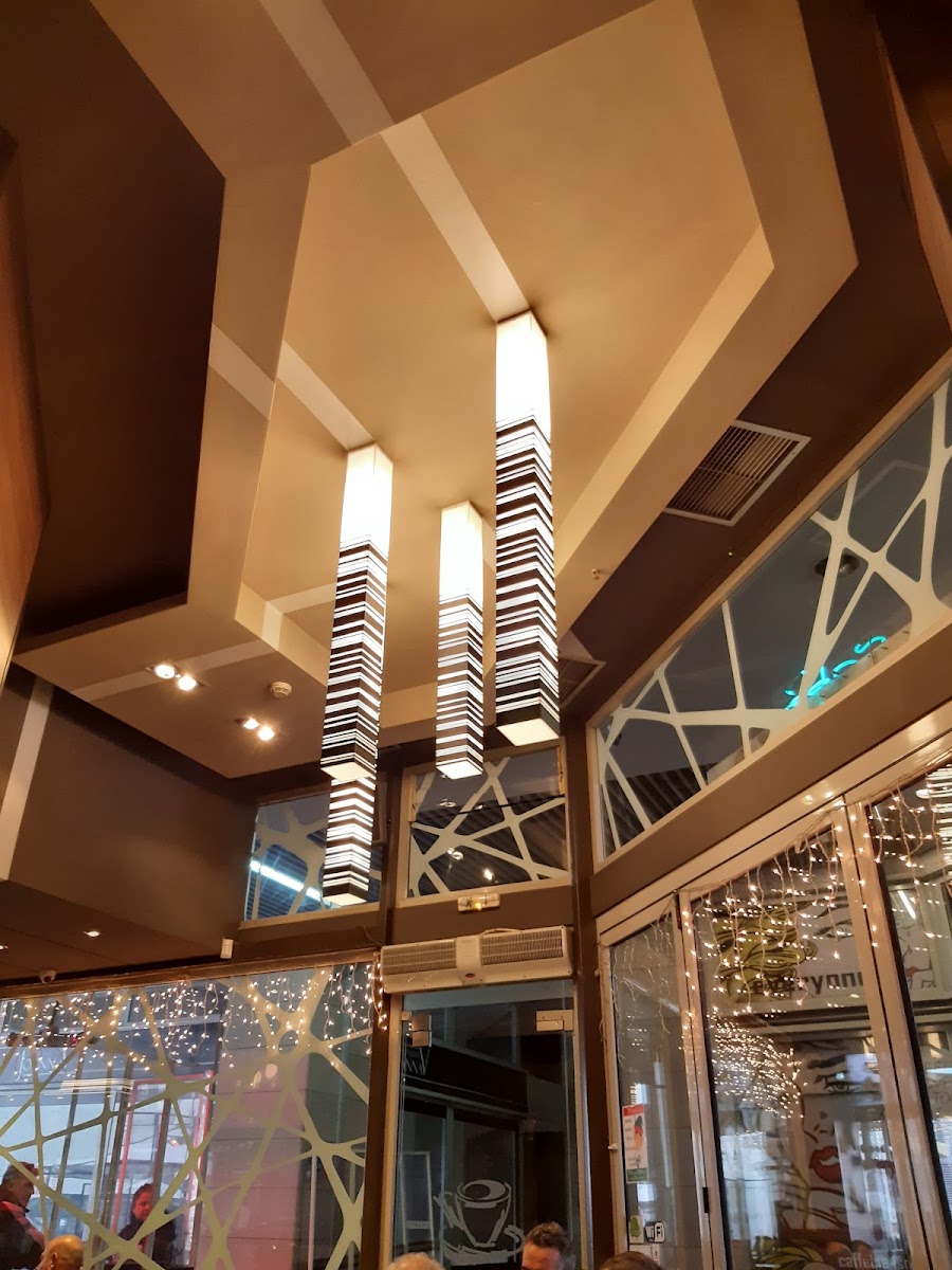 Emporiko Cafe