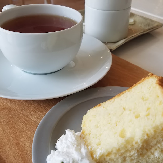 シフォンケーキ&紅茶