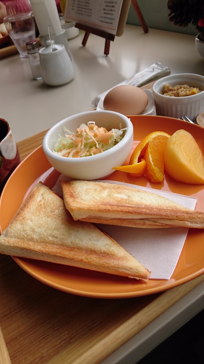 Cafe Rocca (カフェ ロッカ)