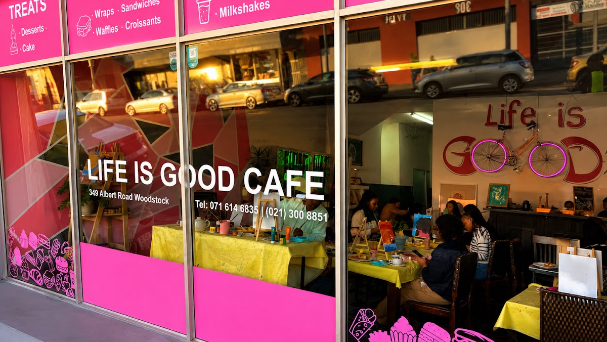 Life is Good Cafe'