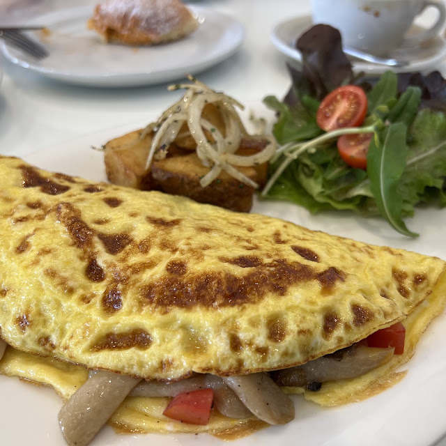 Mushrooms Omelette