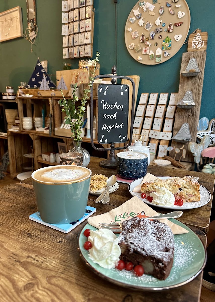 FabelFrau Schmuck Café
