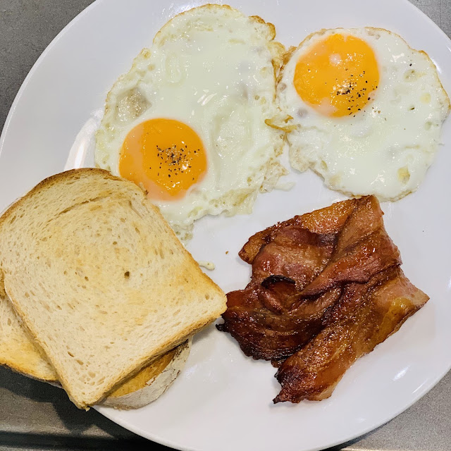 Bacon Egg on Toast
