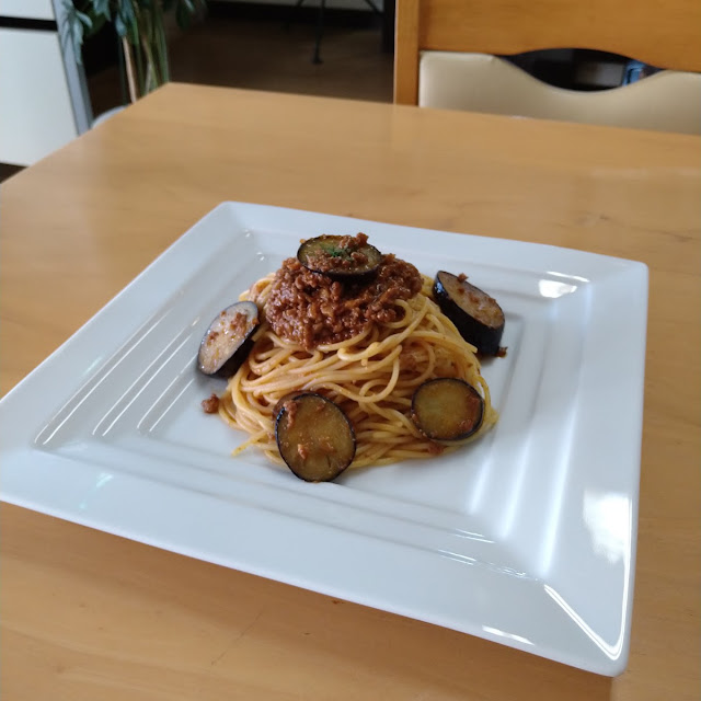 ナスとミートパスタ