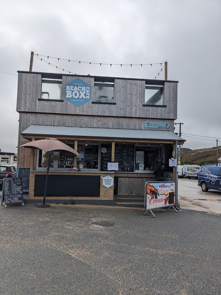 Beach Box Mawgan Porth