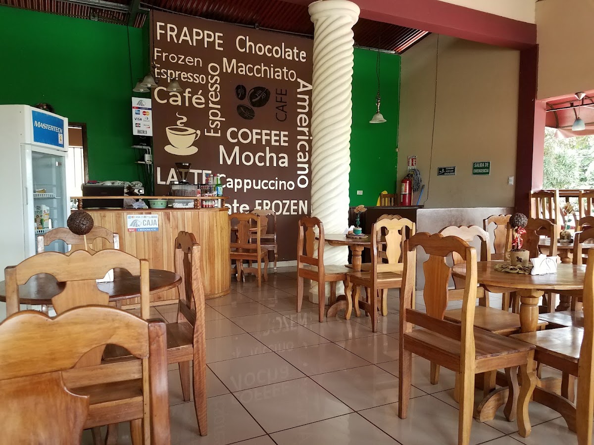 Giomar Café