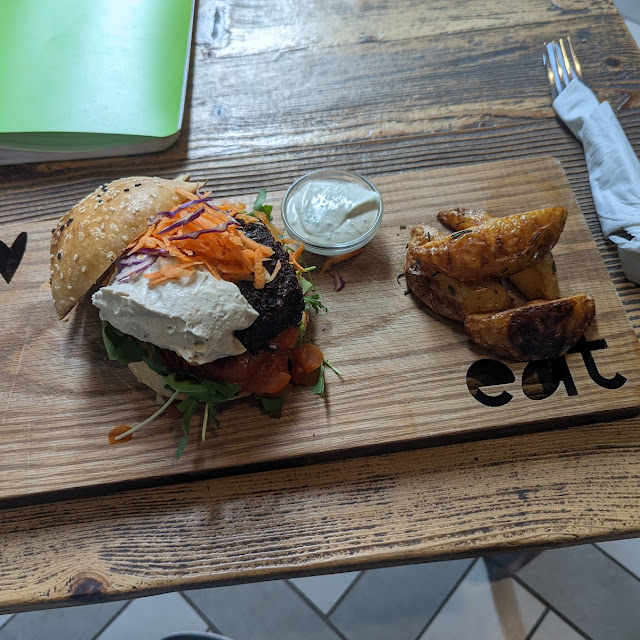 Falafel Burger