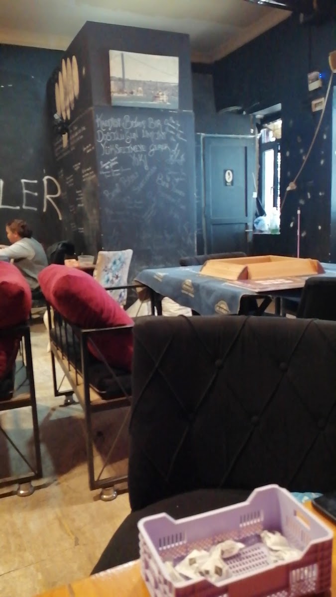 Kuytu Cafe